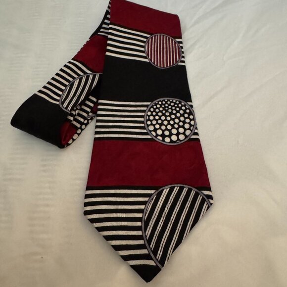 GIVENCHY MONSIEUR Vintage 100% Silk Tie Red Black Circle Strip Geometric - Picture 5 of 7